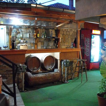 Family Hotel Ogi Asenovgrad Extérieur photo