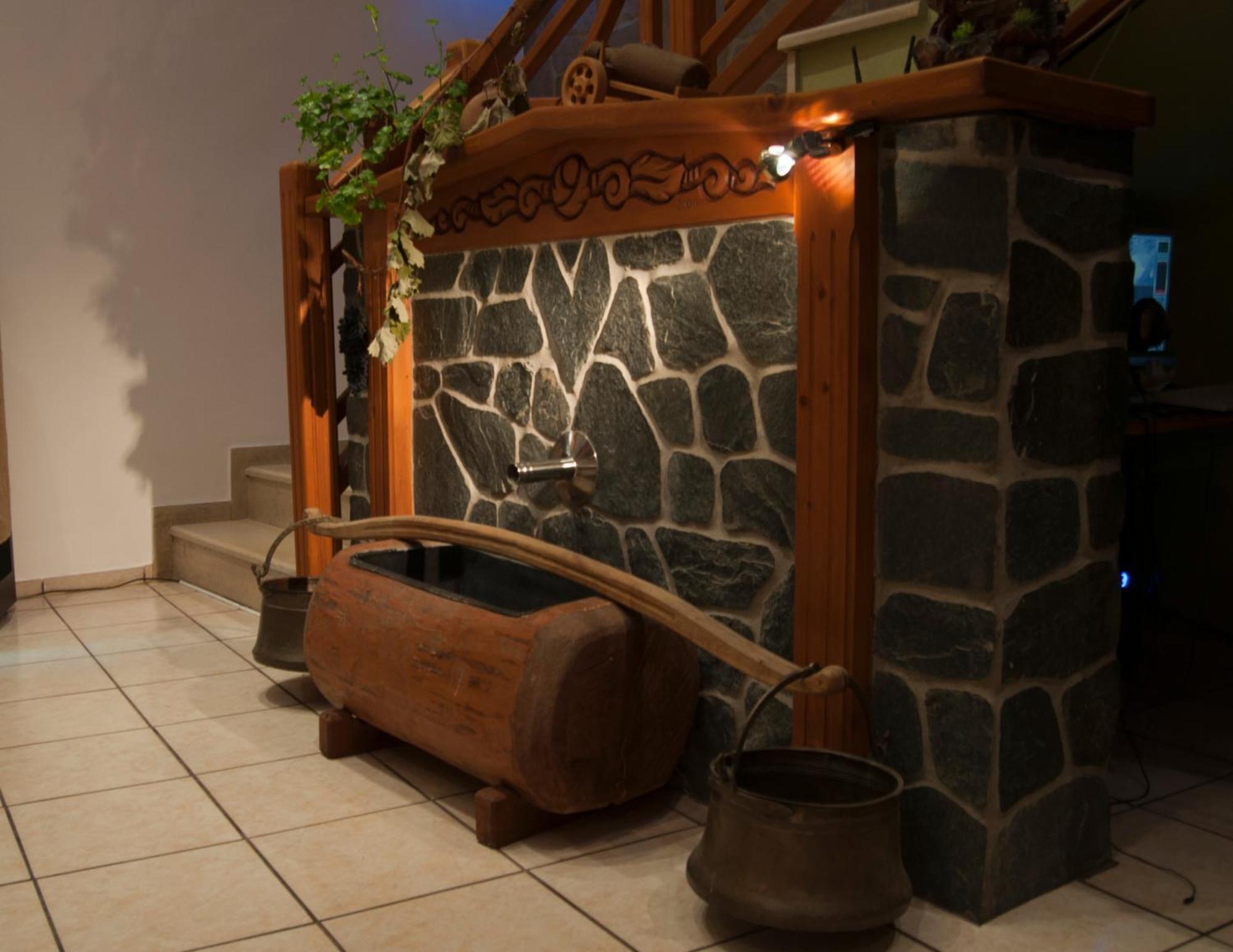 Family Hotel Ogi Asenovgrad Extérieur photo