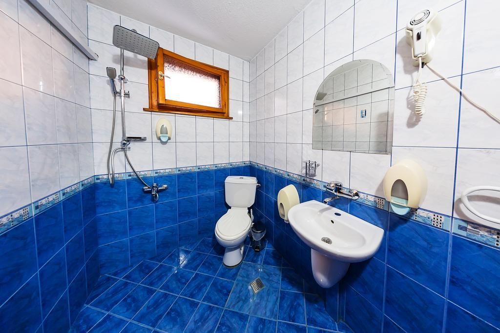 Family Hotel Ogi Asenovgrad Extérieur photo