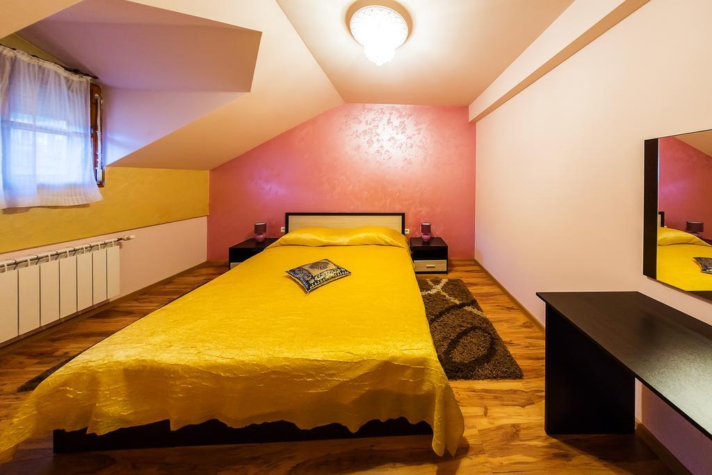 Family Hotel Ogi Asenovgrad Extérieur photo