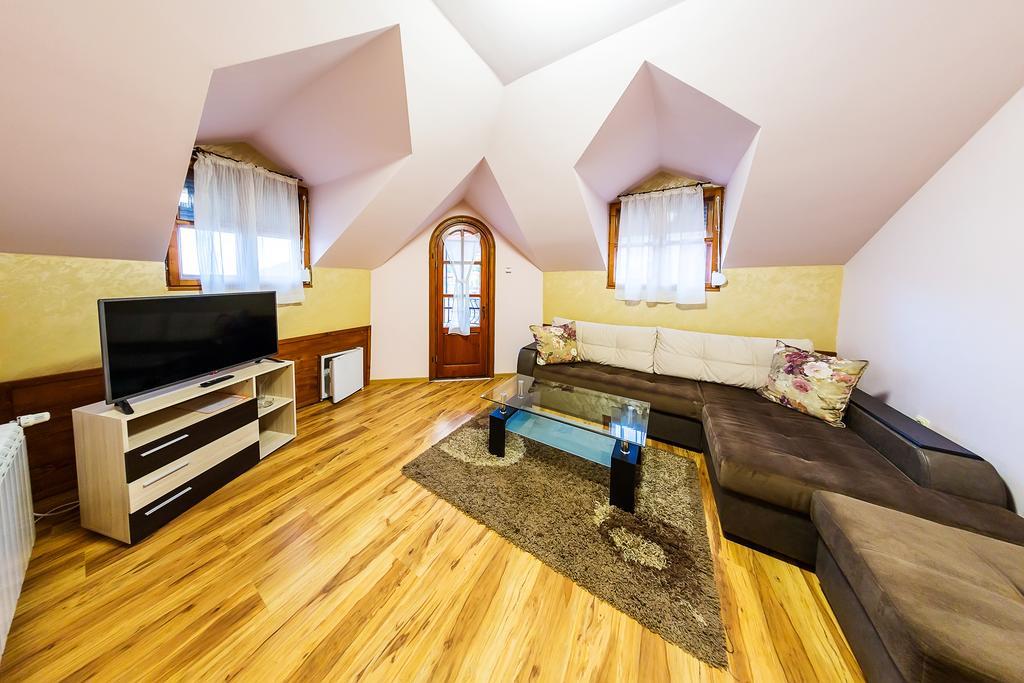 Family Hotel Ogi Asenovgrad Extérieur photo