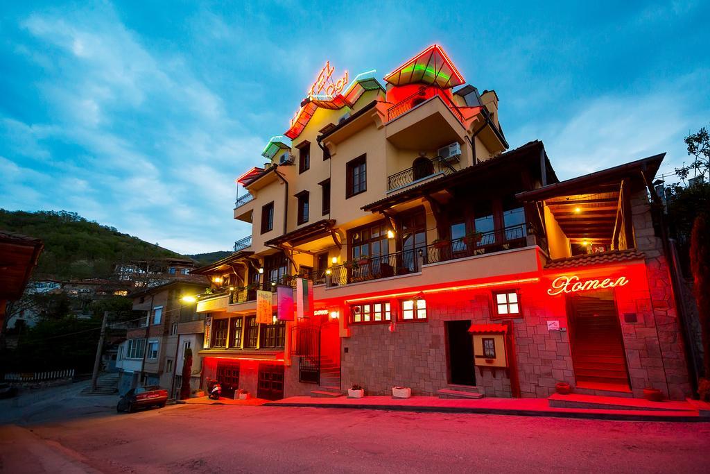 Family Hotel Ogi Asenovgrad Extérieur photo