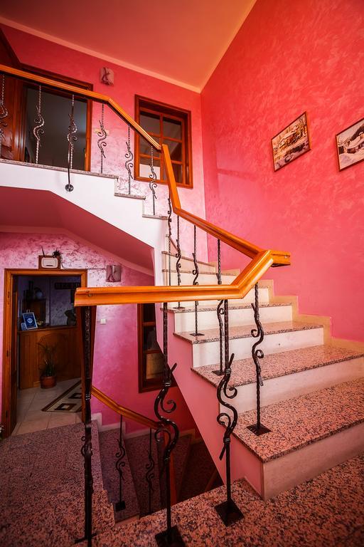 Family Hotel Ogi Asenovgrad Extérieur photo